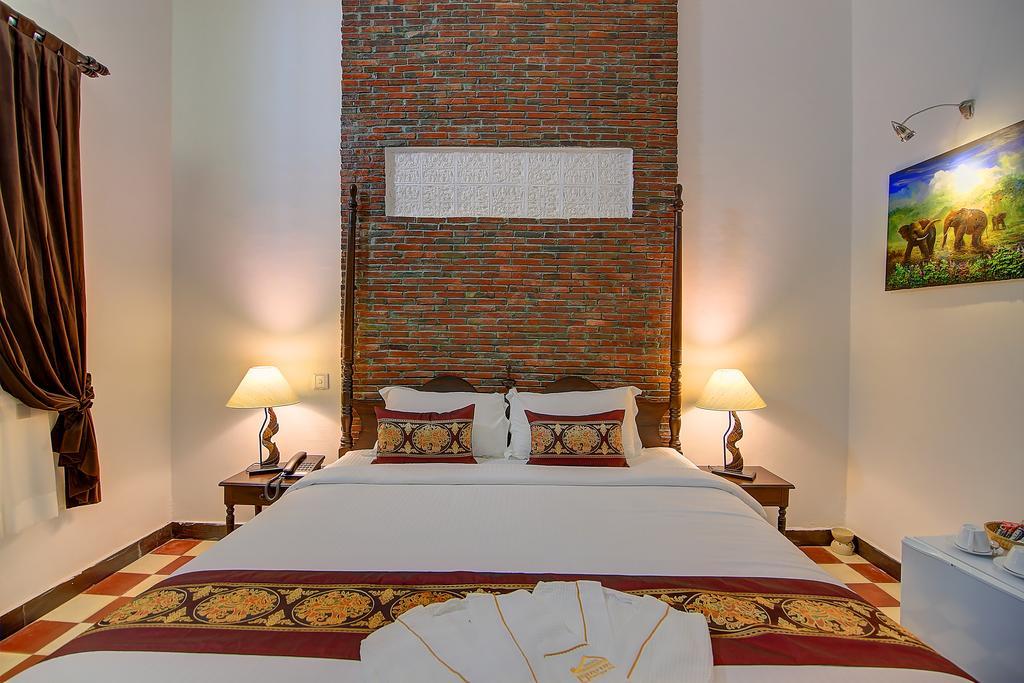 Prasats Boutique Hotel Phnom Penh Phòng bức ảnh