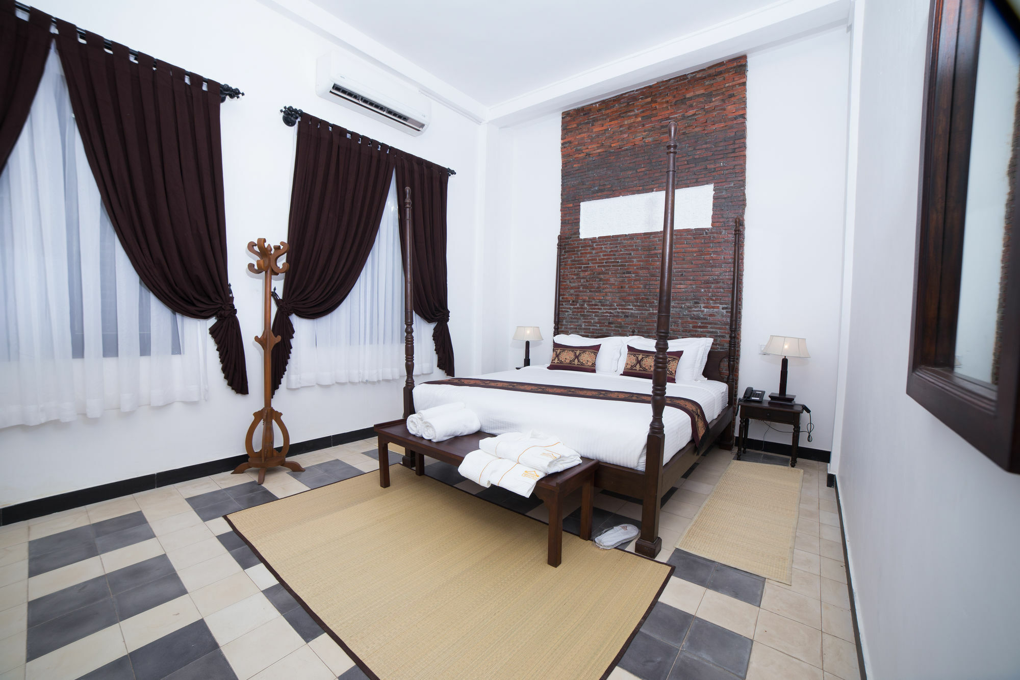Prasats Boutique Hotel Phnom Penh Ngoại thất bức ảnh