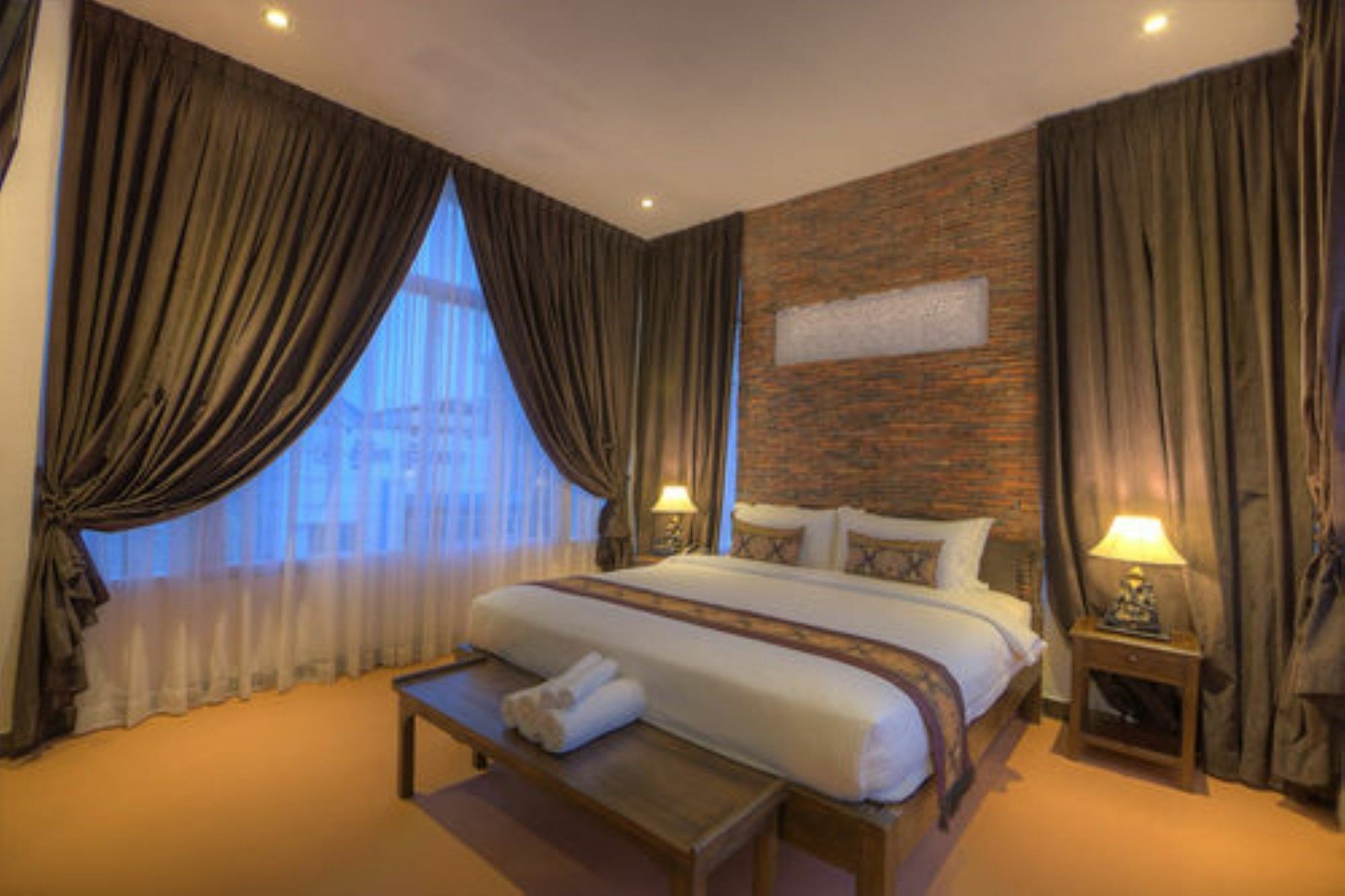 Prasats Boutique Hotel Phnom Penh Ngoại thất bức ảnh